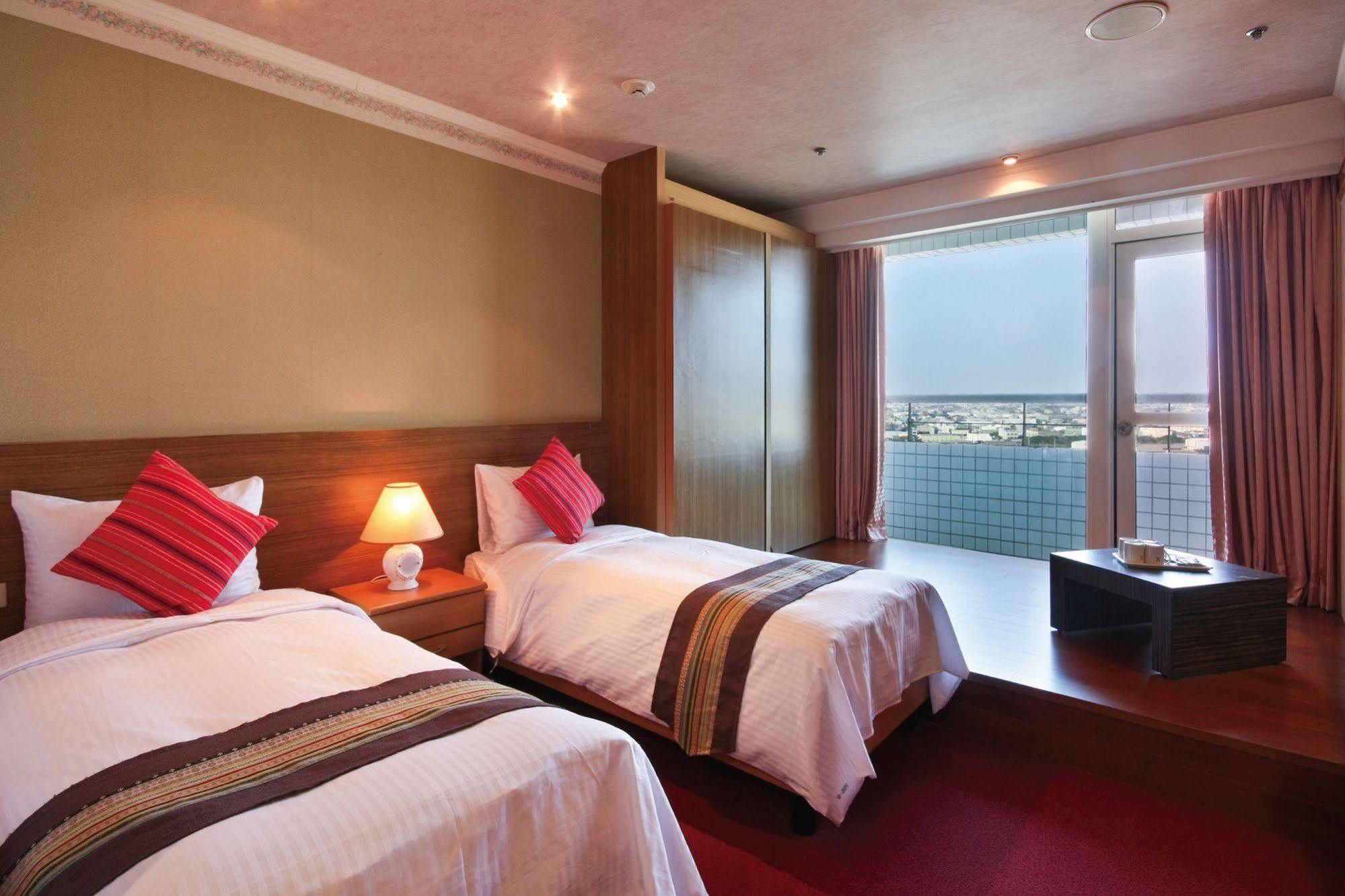 ยูนิ รีสอร์ต - ลู่กัง Hotel ลู่กั่ง ภายนอก รูปภาพ